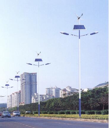 風光互補路燈系統(tǒng)設計方案（一套電源兩個燈）